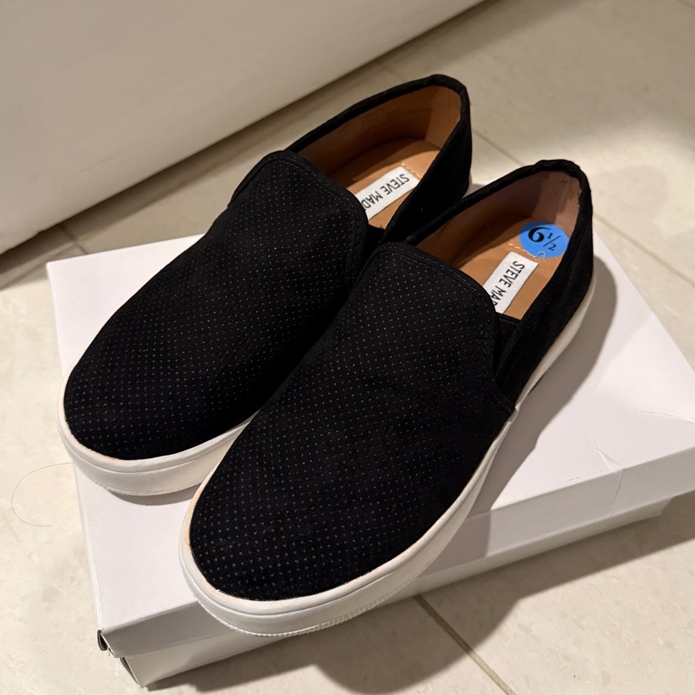 Steve Madden Black and White Slip-On Loafers